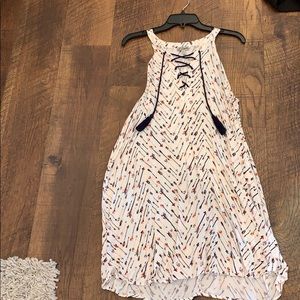Super cute arrow dress!